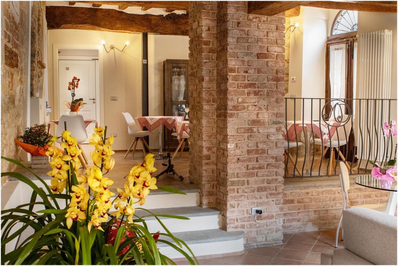 Il Giardino Sul Tetto B&B Guarene Exterior foto