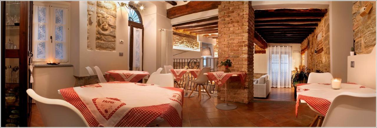 Il Giardino Sul Tetto B&B Guarene Exterior foto